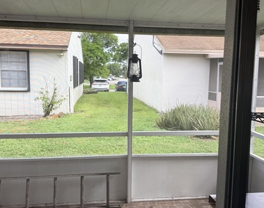 8061 Sw 20th Place - Photo Thumbnail 14