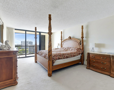 4740 S Ocean Boulevard - Photo Thumbnail 16