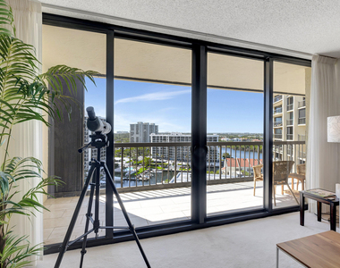 4740 S Ocean Boulevard - Photo Thumbnail 8