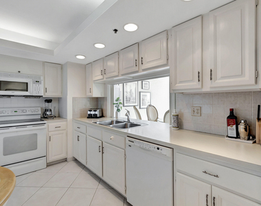 4740 S Ocean Boulevard - Photo Thumbnail 10