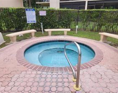 2339 Sw 15th Street - Photo Thumbnail 7