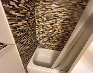 2339 Sw 15th Street - Photo Thumbnail 6