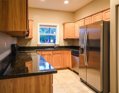271 Se 22nd Street - Photo Thumbnail 2