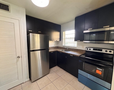 5150 Ne 6th Avenue - Photo Thumbnail 1
