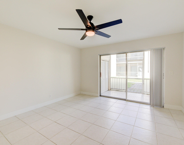 618 Nw 13th Street - Photo Thumbnail 5