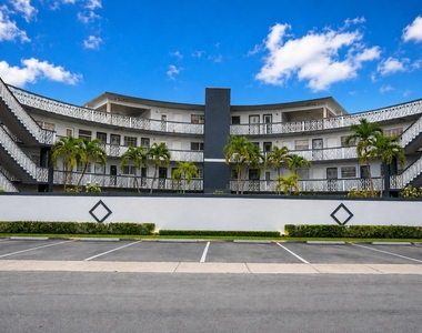 11 Sw 52nd Avenue - Photo Thumbnail 1