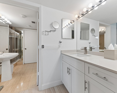 100 Se 5th Avenue - Photo Thumbnail 11