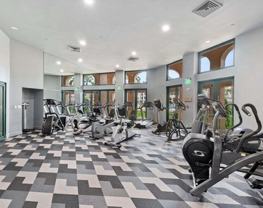 100 Se 5th Avenue - Photo Thumbnail 20