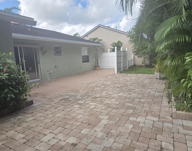 5451 Chicory Lane - Photo Thumbnail 6