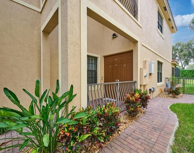 7593 Nw 113th Avenue - Photo Thumbnail 6