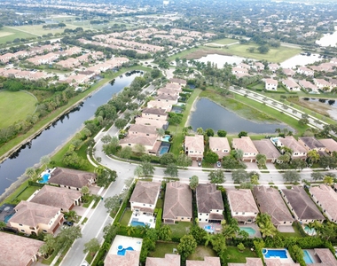 7593 Nw 113th Avenue - Photo Thumbnail 3