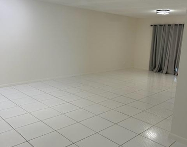 194 Lake Susan Lane - Photo Thumbnail 7