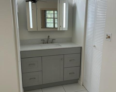194 Lake Susan Lane - Photo Thumbnail 11