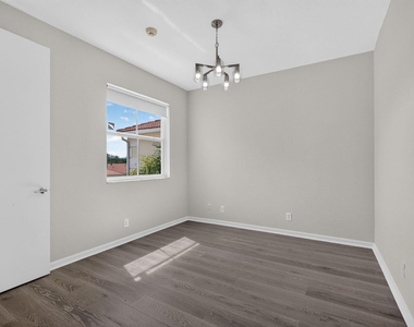 207 Isle Verde Way - Photo Thumbnail 40