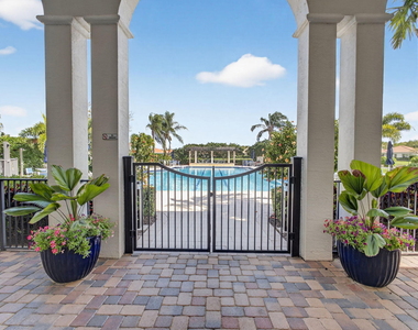207 Isle Verde Way - Photo Thumbnail 76