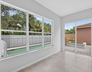 207 Isle Verde Way - Photo Thumbnail 28