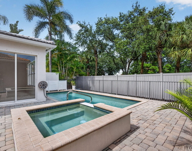 207 Isle Verde Way - Photo Thumbnail 55