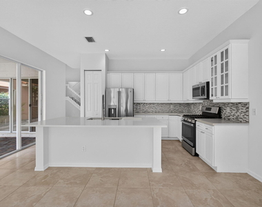 207 Isle Verde Way - Photo Thumbnail 21