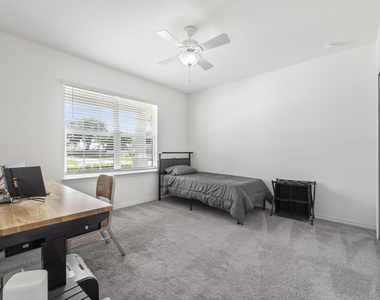1862 Se Camilo Street - Photo Thumbnail 17