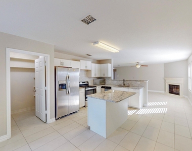 1449 Waterford Drive - Photo Thumbnail 7