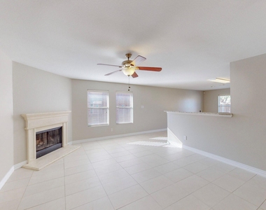 1449 Waterford Drive - Photo Thumbnail 4