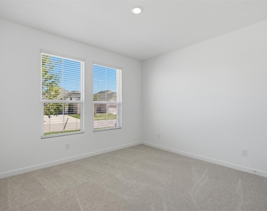7117 Black Cherry Lane - Photo Thumbnail 8