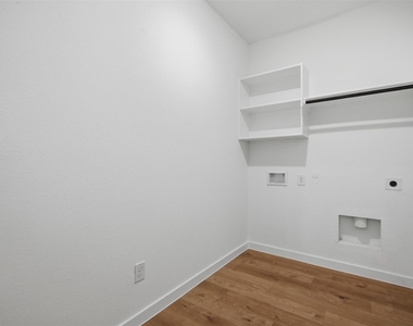 7117 Black Cherry Lane - Photo Thumbnail 15
