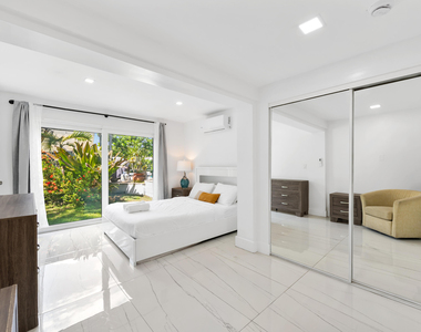 2531 Key Largo Lane - Photo Thumbnail 16