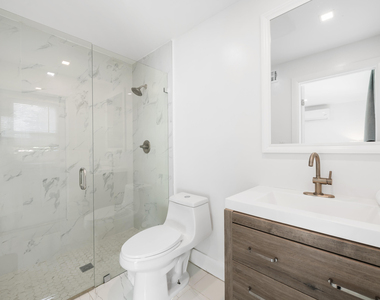 2531 Key Largo Lane - Photo Thumbnail 20