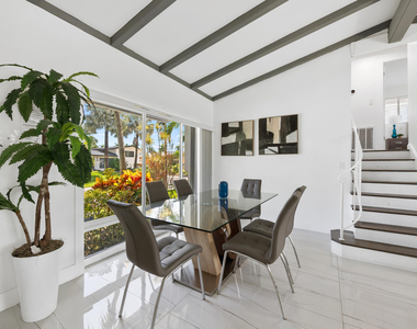 2531 Key Largo Lane - Photo Thumbnail 6