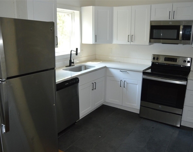 1613 Jones Street - Photo Thumbnail 12