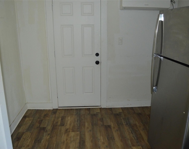1613 Jones Street - Photo Thumbnail 19