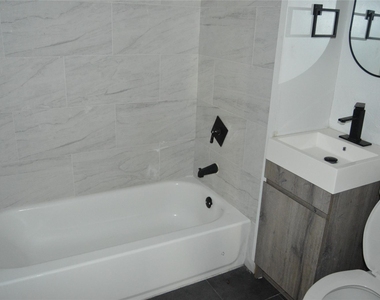 1613 Jones Street - Photo Thumbnail 17