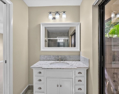 572 Sw 28th Avenue - Photo Thumbnail 21