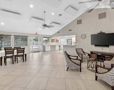 572 Sw 28th Avenue - Photo Thumbnail 35
