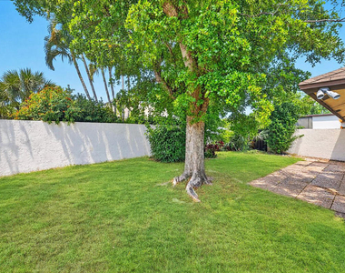 572 Sw 28th Avenue - Photo Thumbnail 31