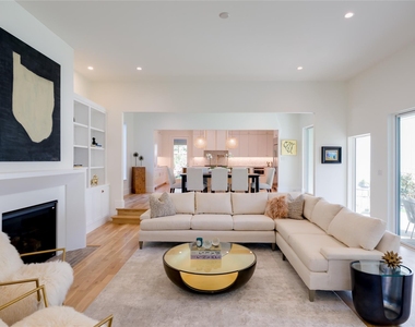 9315 Lenel Place - Photo Thumbnail 3