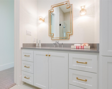 9315 Lenel Place - Photo Thumbnail 14