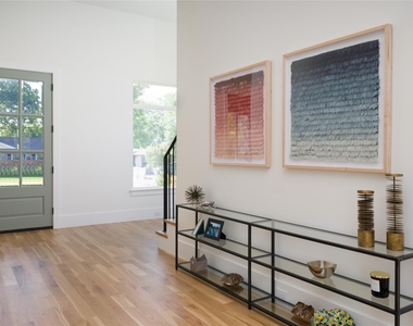 9315 Lenel Place - Photo Thumbnail 2