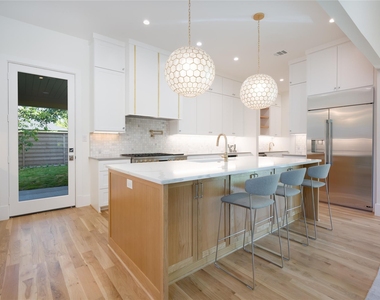 9315 Lenel Place - Photo Thumbnail 6