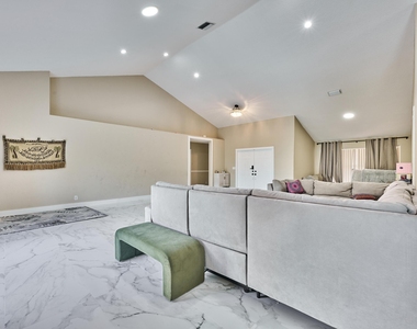 786 Nw 164th Avenue - Photo Thumbnail 13