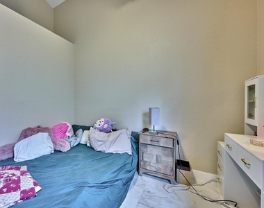 786 Nw 164th Avenue - Photo Thumbnail 38