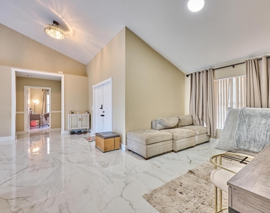 786 Nw 164th Avenue - Photo Thumbnail 10