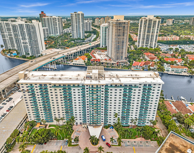 19390 Collins Avenue - Photo Thumbnail 5
