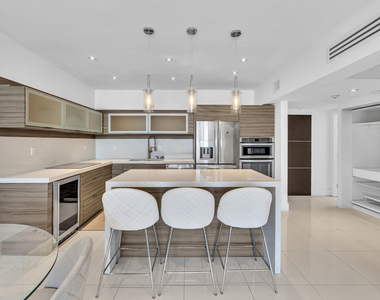 19390 Collins Avenue - Photo Thumbnail 9