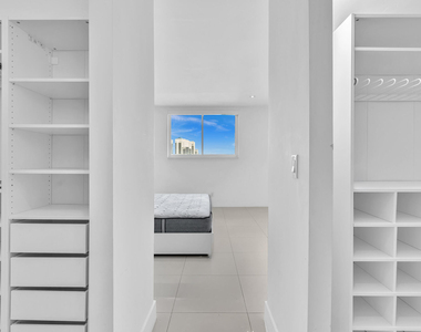 19390 Collins Avenue - Photo Thumbnail 21
