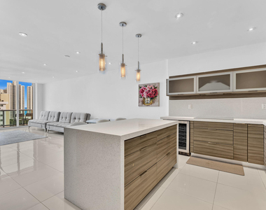19390 Collins Avenue - Photo Thumbnail 7
