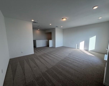 1172 Daybreak Drive - Photo Thumbnail 24