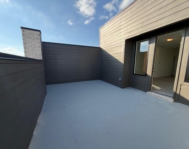 1172 Daybreak Drive - Photo Thumbnail 27