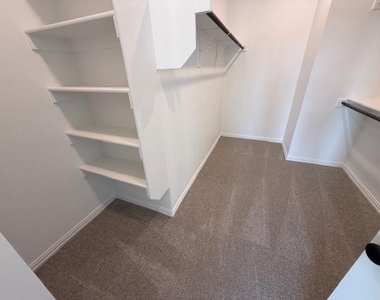 1172 Daybreak Drive - Photo Thumbnail 17
